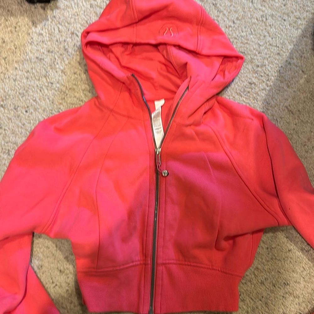 Lululemon cropped scuba hoodie